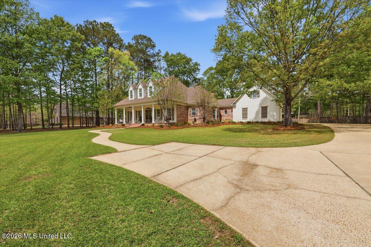 1222 Centre Court Brandon, MS 39042 - Photo 2 of 65 08-1222 Centre Ct _ Home Tours MS