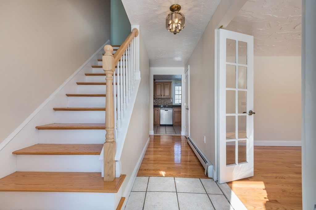 38 Blueberry Hill Road Woburn, MA 01801 - Photo 2 of 38 Gallery Image 2