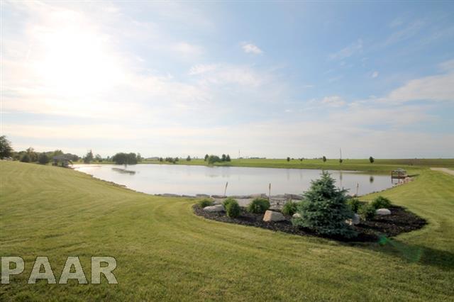 900 East Cruger Road Washington, IL 61571 - Photo 32 of 33 Gallery Image 32