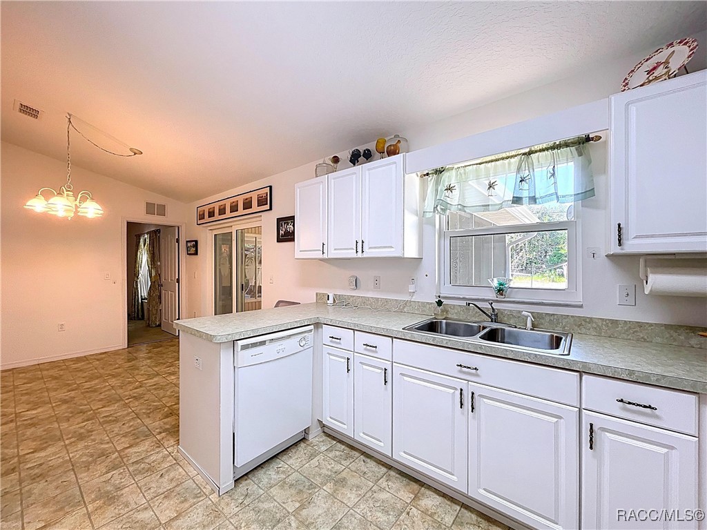 11236 North Rain Point Inglis, FL 34449 - Photo 17 of 71