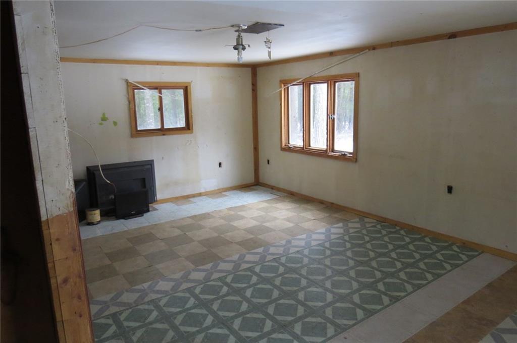 107 Old Hay Road Ellsworth, ME 04605 - Photo 7 of 17 Living room