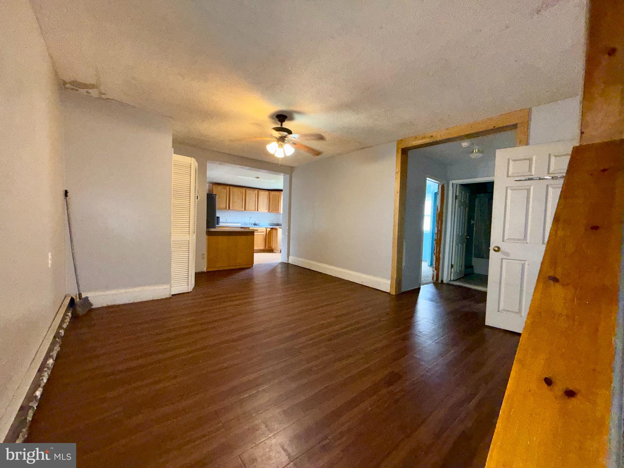 344 Savannah Road Baltimore, MD 21221 - Photo 7 of 22