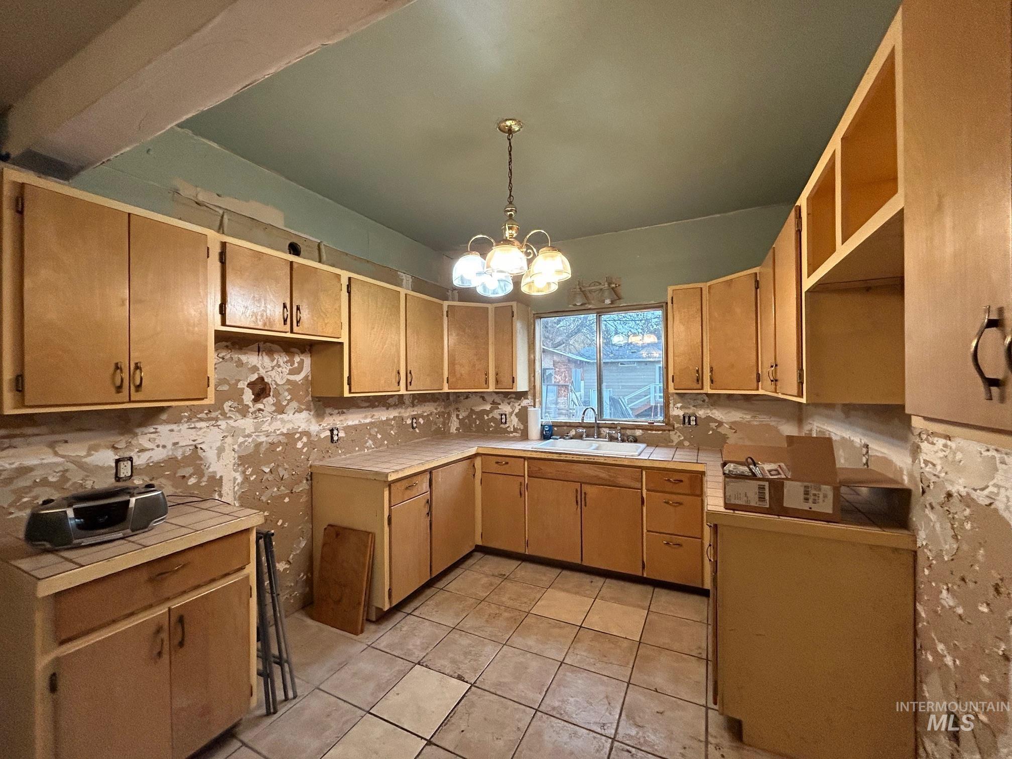 800 Culdesac Avenue Culdesac, ID 83524 - Photo 12 of 29