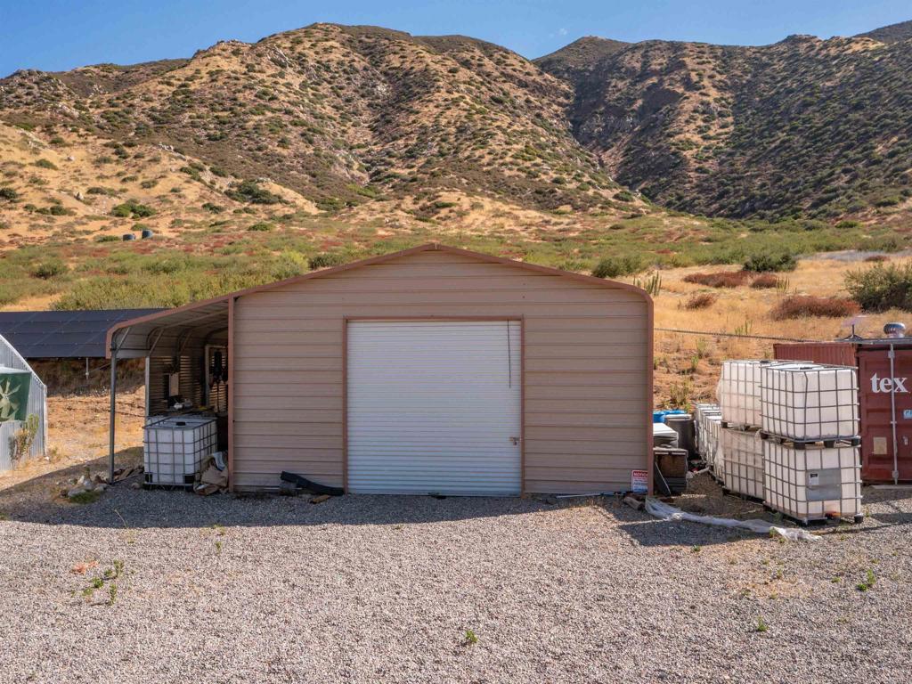 129 55 / Acr San Felipe Road Warner Springs, CA 92086 - Photo 14 of 23 a backyard of a house