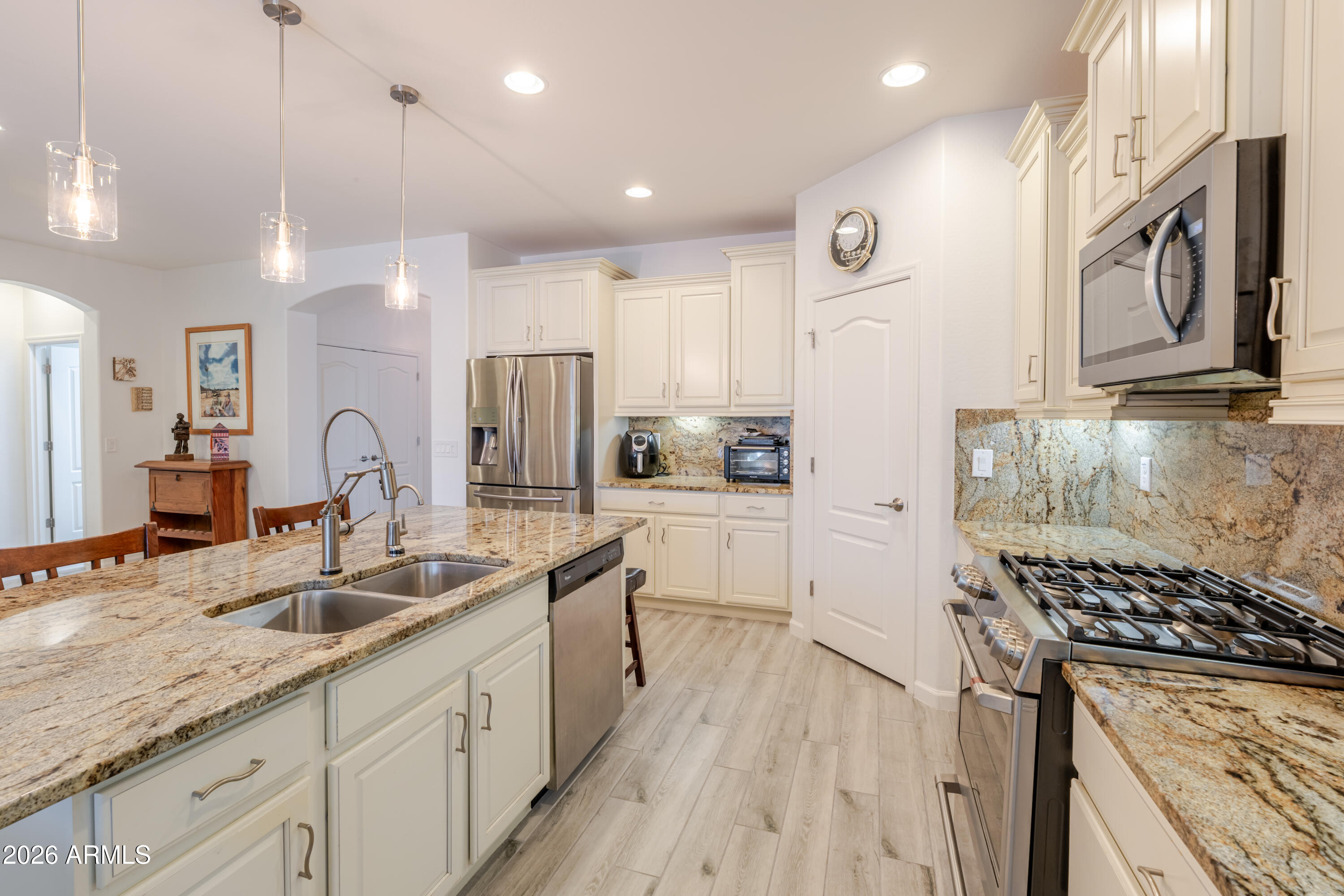 17484 West Bajada Road Surprise, AZ 85387 - Photo 9 of 31 Bajada00015