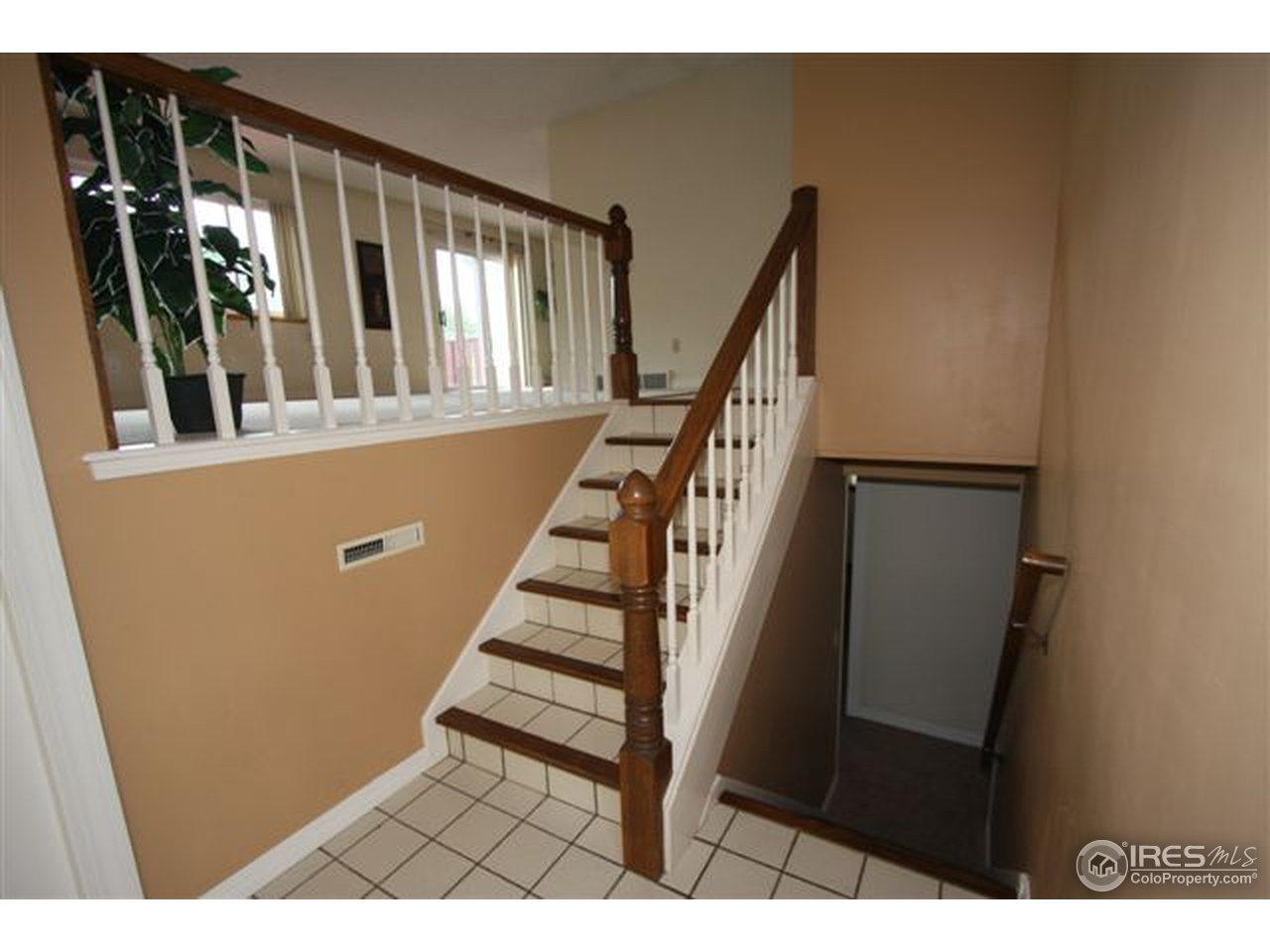 1000 Timber Lane Fort Collins, CO 80521 - Photo 2 of 12 Gallery Image 2