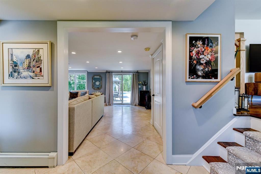 11 Carlisle Road Wayne, NJ 07470 - Photo 7 of 50