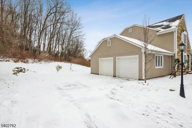 $629,000 | 1 Knob Hill Road, Hackettstown, NJ 07840