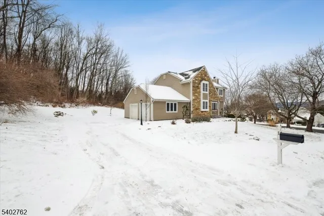 $629,000 | 1 Knob Hill Road, Hackettstown, NJ 07840