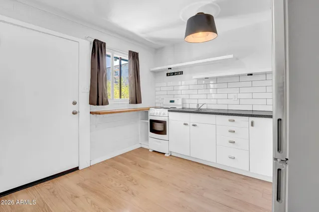 $1,099 | 821 North 3rd Street, Unit 1, Phoenix, AZ 85004