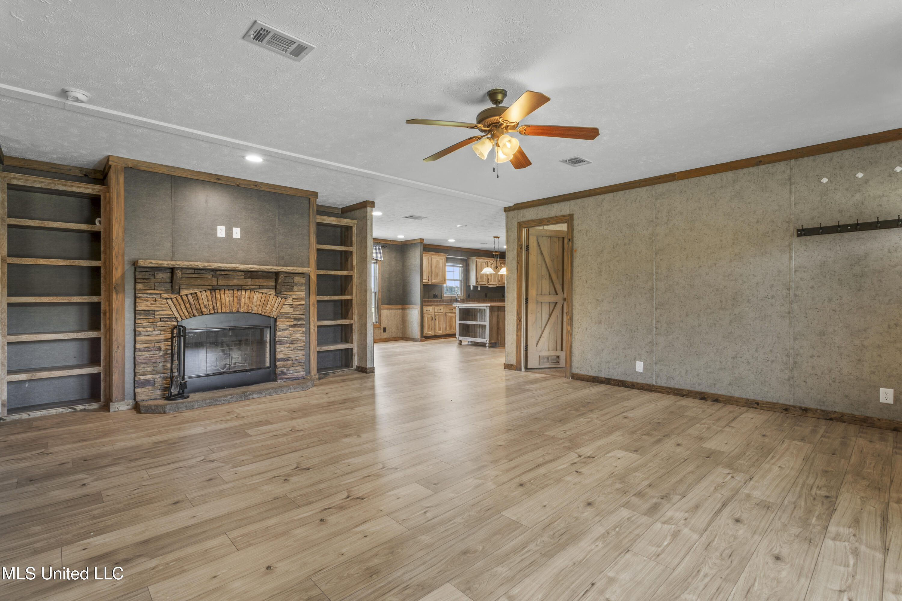 95 Pump Branch Road Wiggins, MS 39577 - Photo 3 of 33 007 (1)