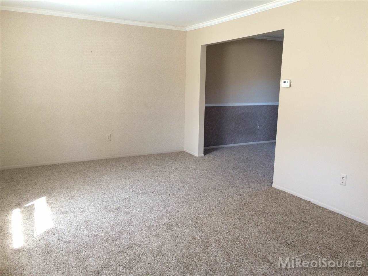 896 Dressler Lane Rochester Hills, MI 48307 - Photo 2 of 27