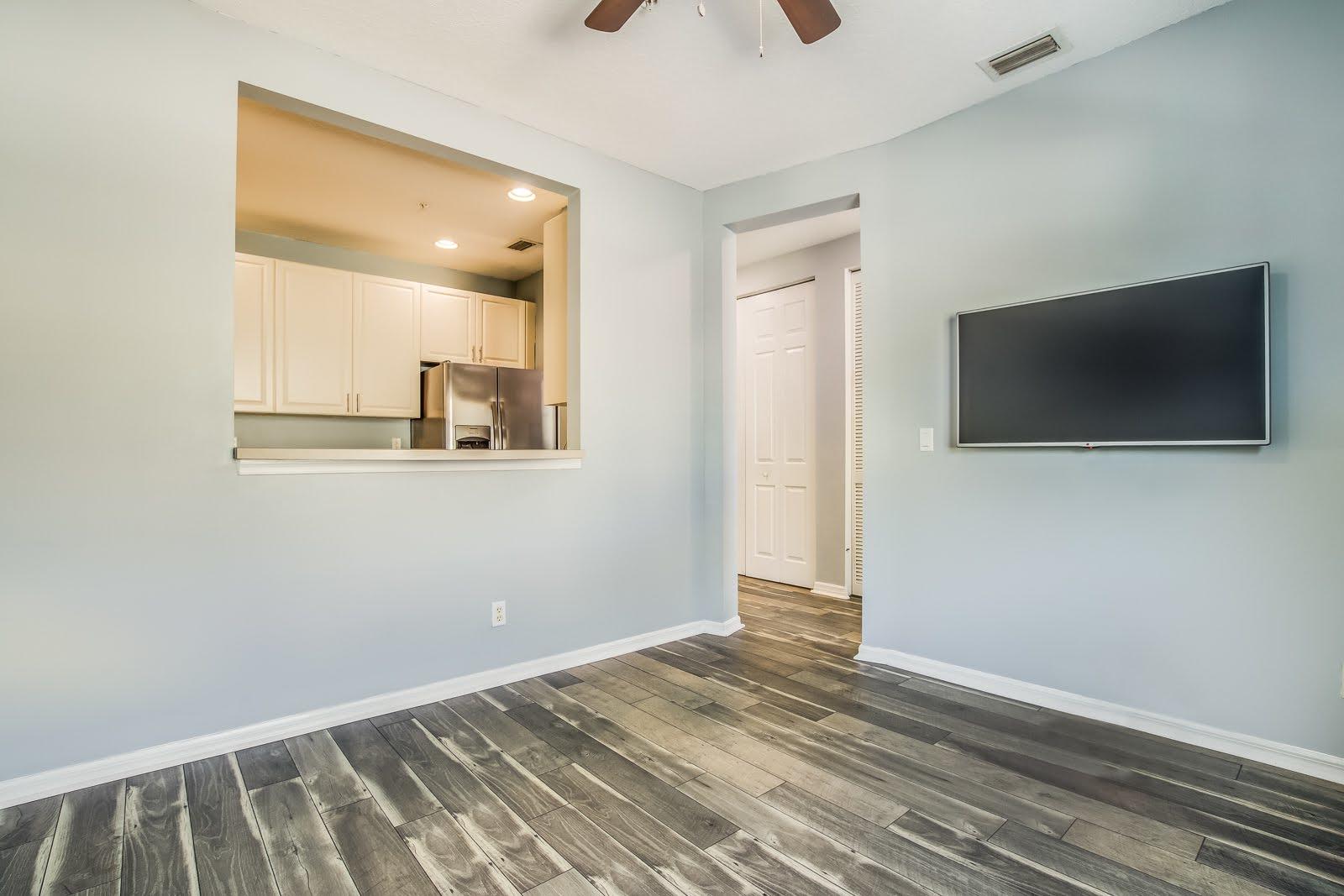4312 Main Street Jupiter, FL 33458 - Photo 10 of 19 DINING ROOM/ALTERNATE LIVING SPACE