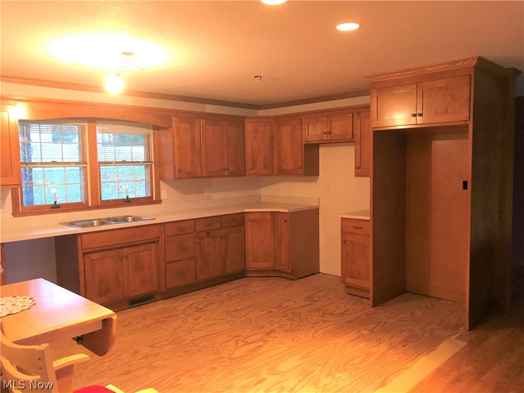3086 Circleview Dover, OH 44622 - Photo 2 of 31 Gallery Image 2