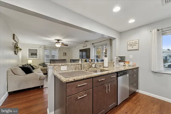 $325,000 | 68 Florence Avenue, Aston, PA 19014