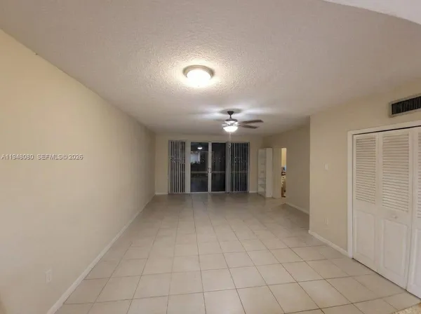 $2,050 | 1591 Northeast Miami Gardens Drive, Unit 205, Miami, FL 33179