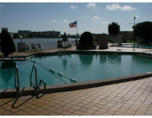 $2,050 | 1591 Northeast Miami Gardens Drive, Unit 205, Miami, FL 33179