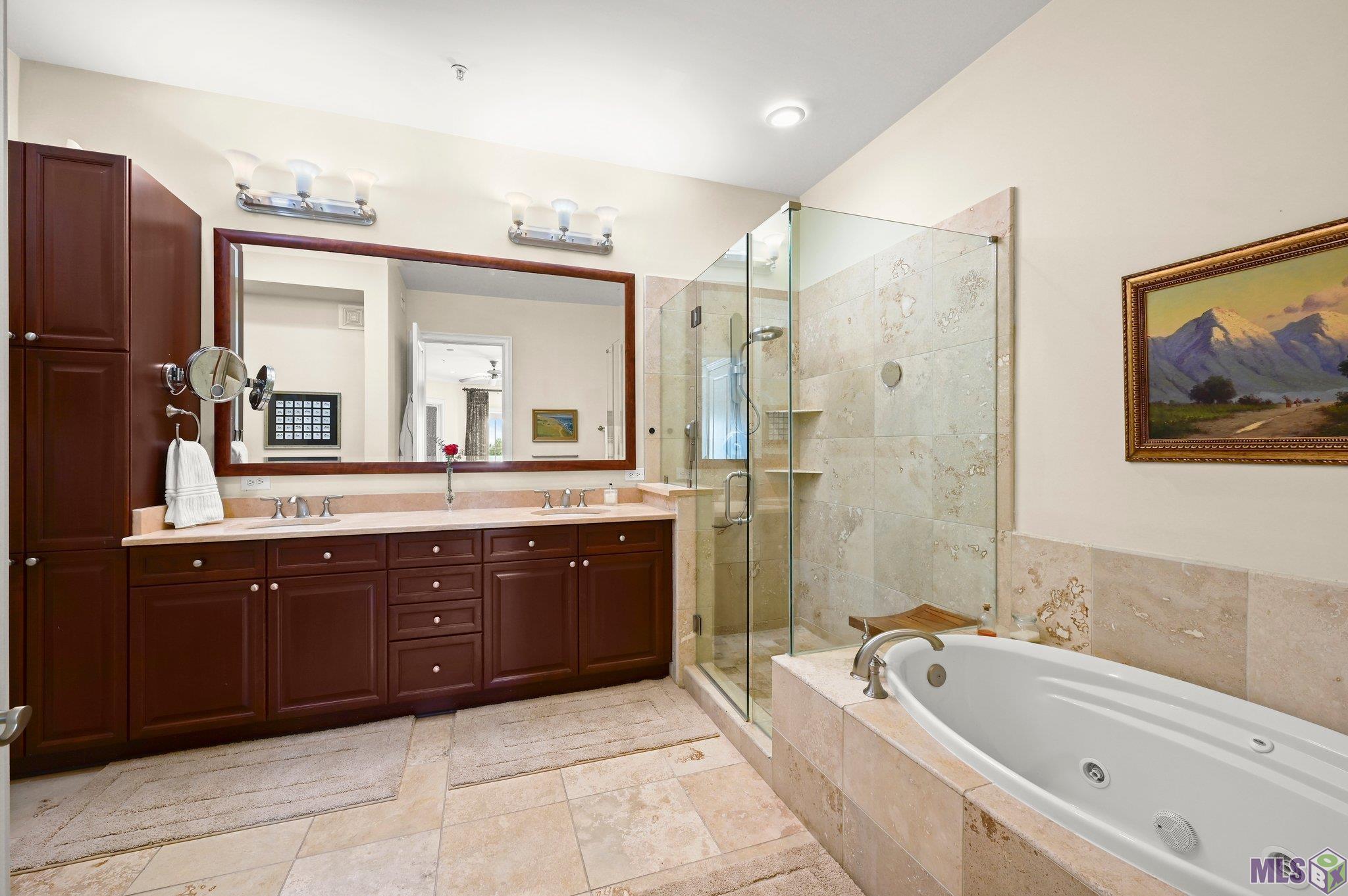 990 Stanford Avenue, Unit 415 Baton Rouge, LA 70808 - Photo 11 of 18 Primary Bath