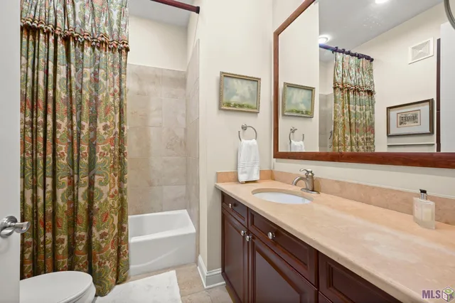 $540,000 | 990 Stanford Avenue, Unit 415, Baton Rouge, LA 70808