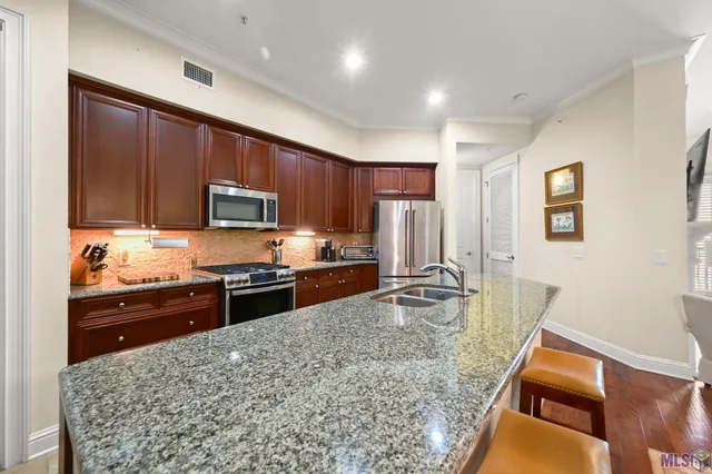 $540,000 | 990 Stanford Avenue, Unit 415, Baton Rouge, LA 70808