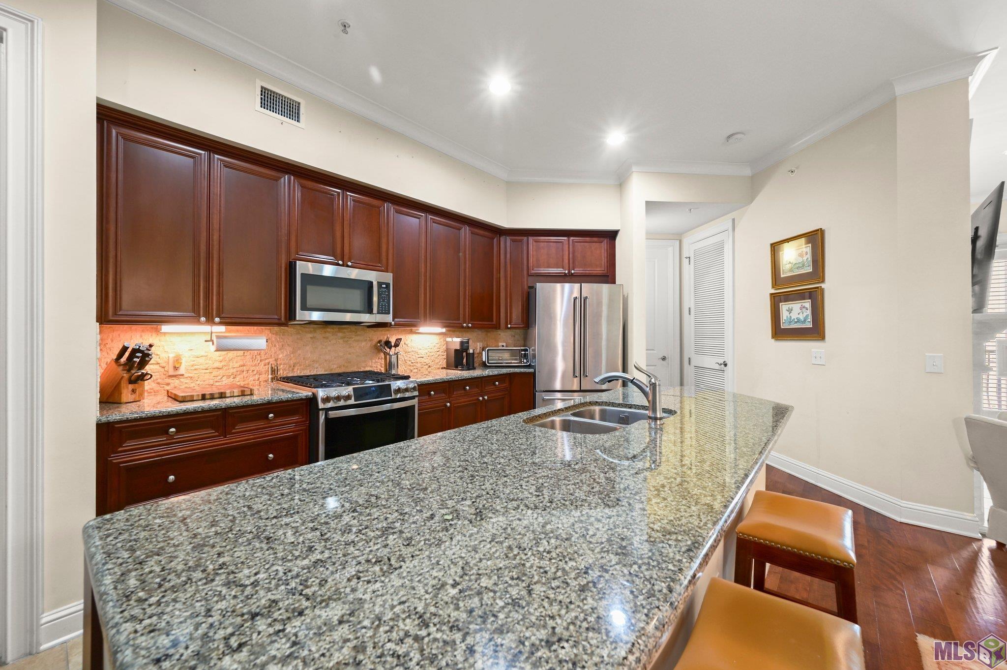 990 Stanford Avenue, Unit 415 Baton Rouge, LA 70808 - Photo 2 of 18