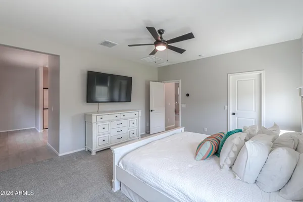 $599,900 | 657 East Buckingham Avenue, Gilbert, AZ 85297