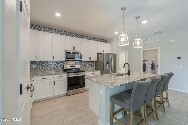 $599,900 | 657 East Buckingham Avenue, Gilbert, AZ 85297