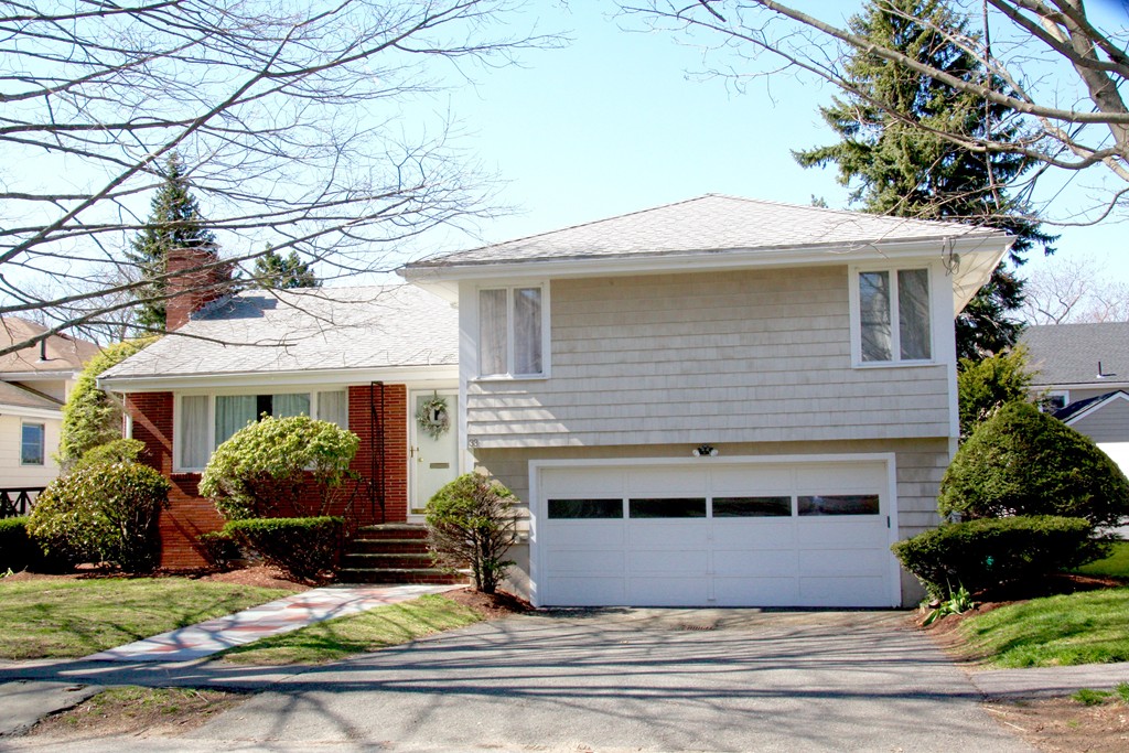 33 Auburndale Road Marblehead, MA 01945 - Photo 1 of 27