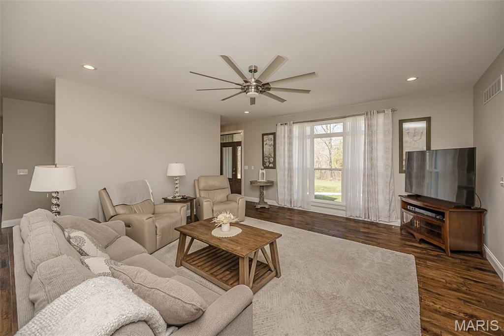 4690 Liberty School Road Hillsboro, MO 63050 - Photo 9 of 54