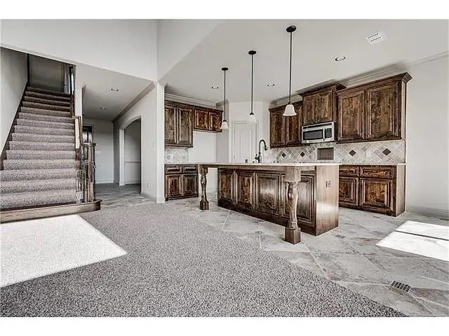 $2,400 | 908 Lake Meadow Lane, Little Elm, TX 75068