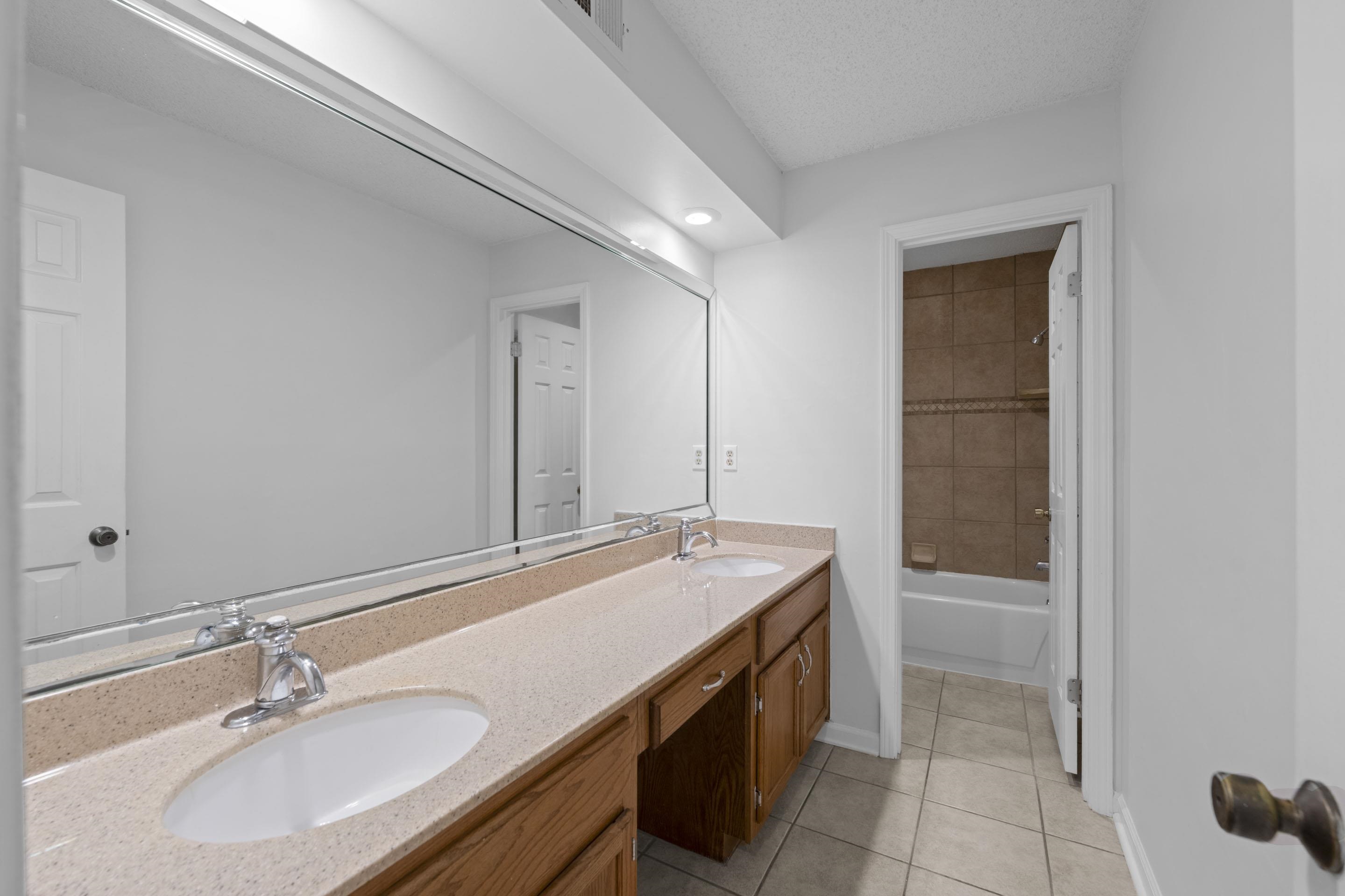 2046 Newfields Road Germantown, TN 38139 - Photo 16 of 24 Gallery Image 16