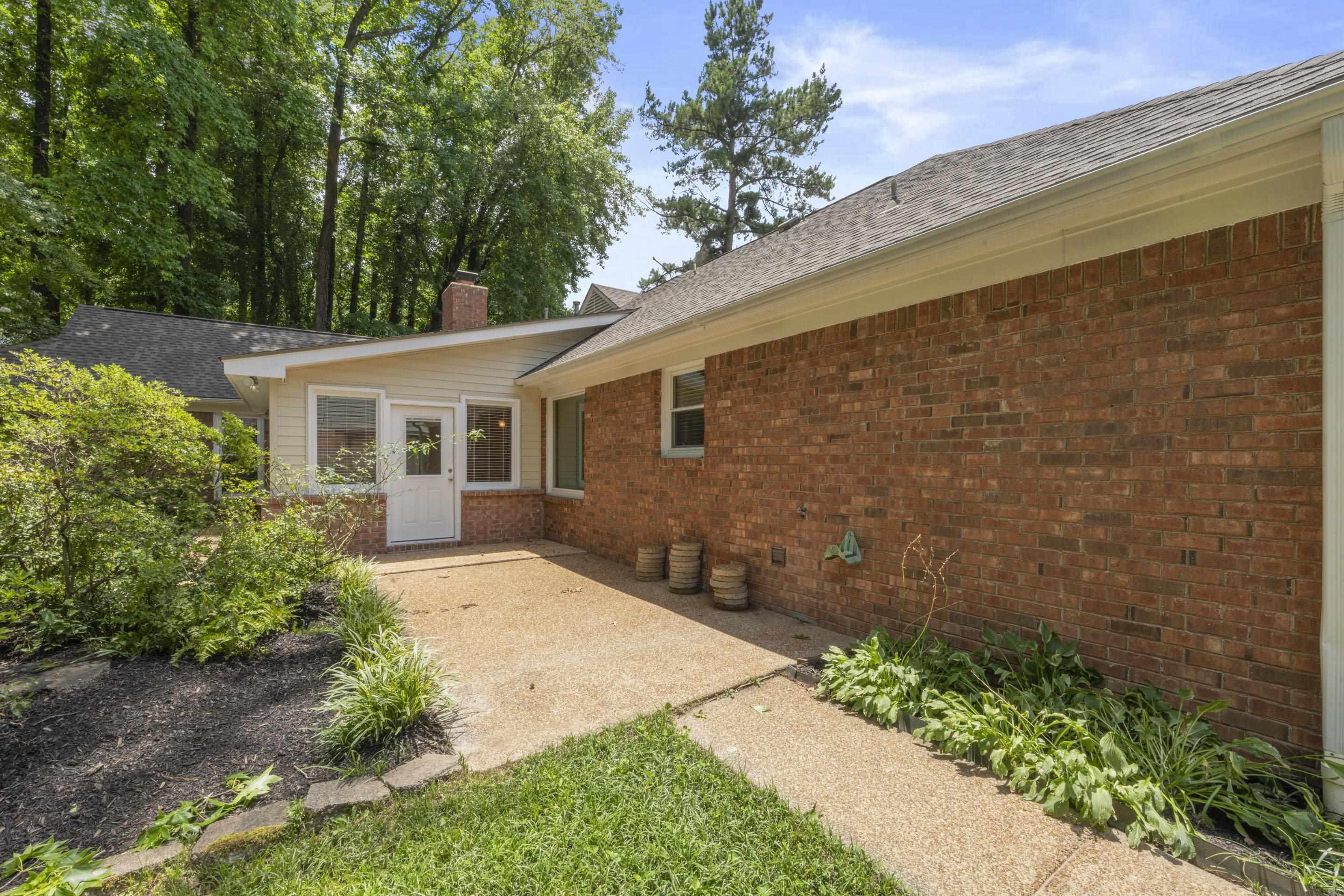 2046 Newfields Road Germantown, TN 38139 - Photo 21 of 24 Gallery Image 21