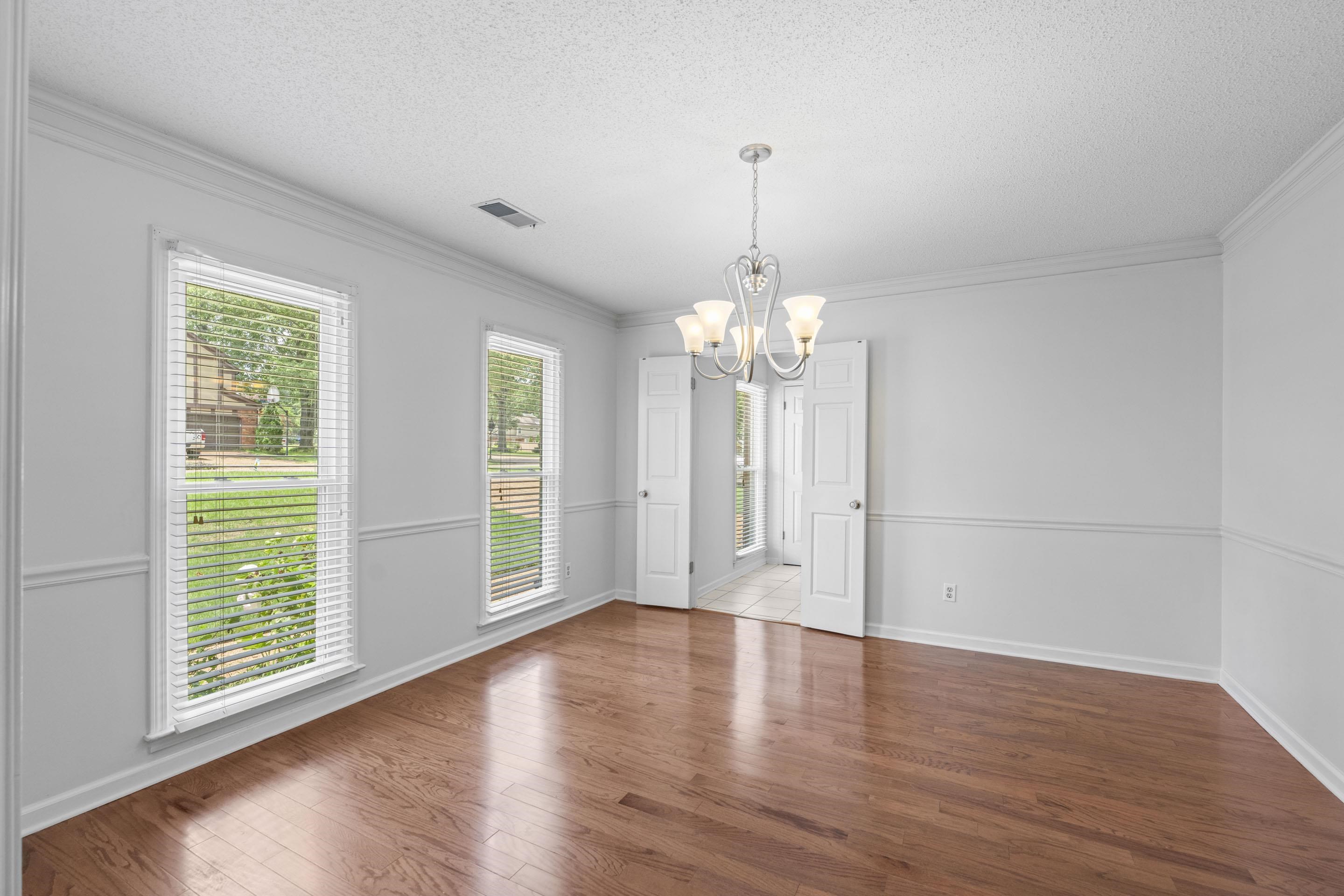2046 Newfields Road Germantown, TN 38139 - Photo 4 of 24 Gallery Image 4
