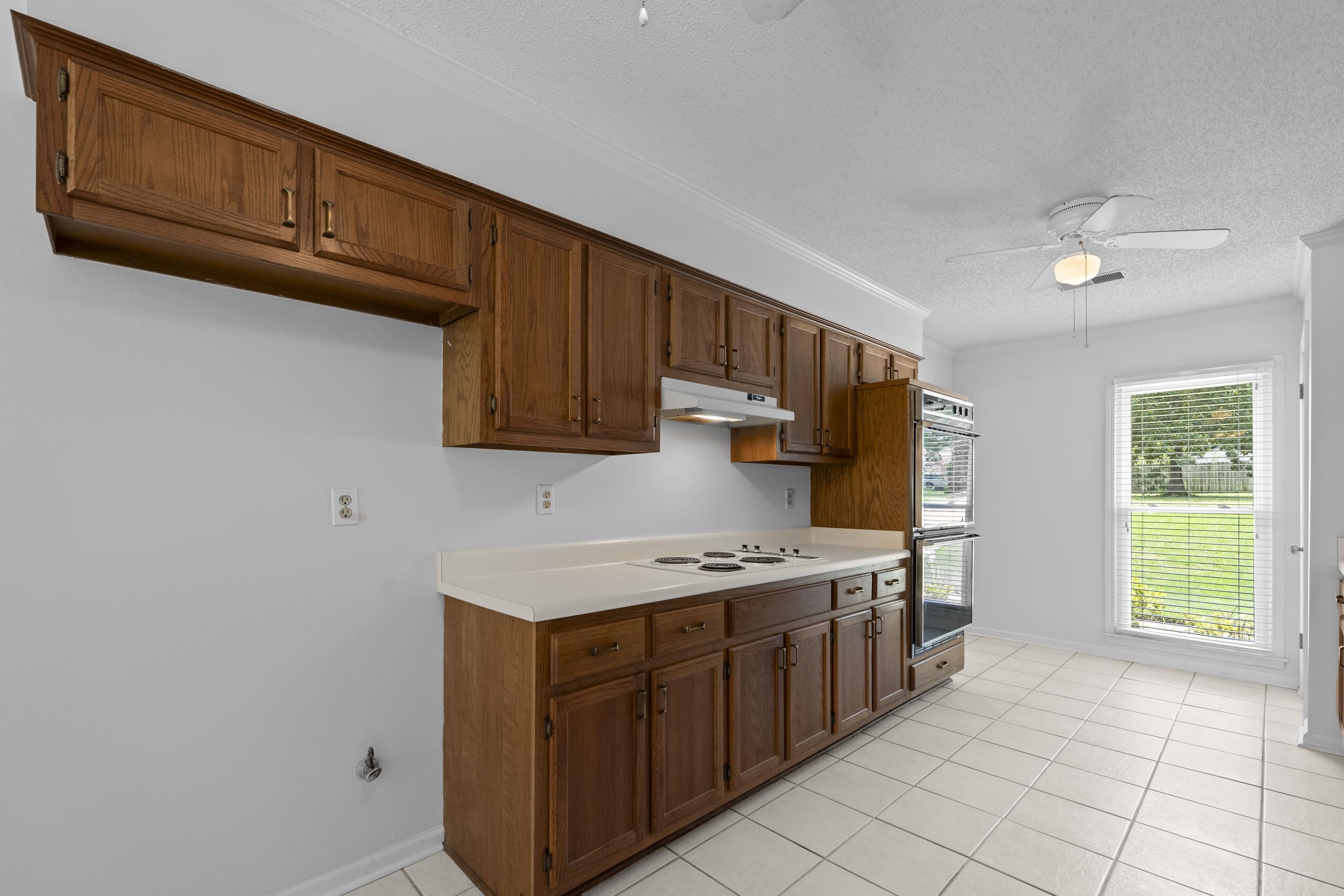 2046 Newfields Road Germantown, TN 38139 - Photo 5 of 24 Gallery Image 5