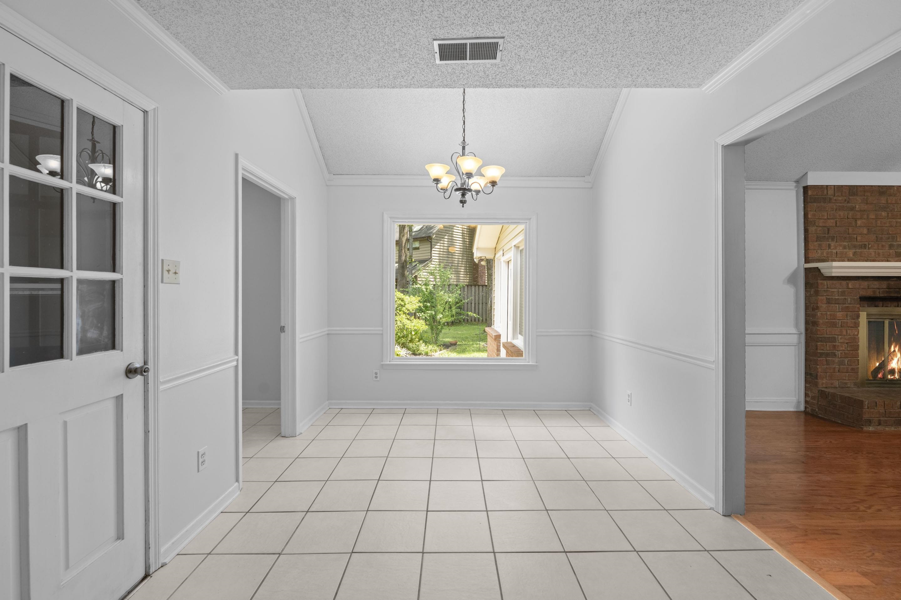 2046 Newfields Road Germantown, TN 38139 - Photo 7 of 24 Gallery Image 7