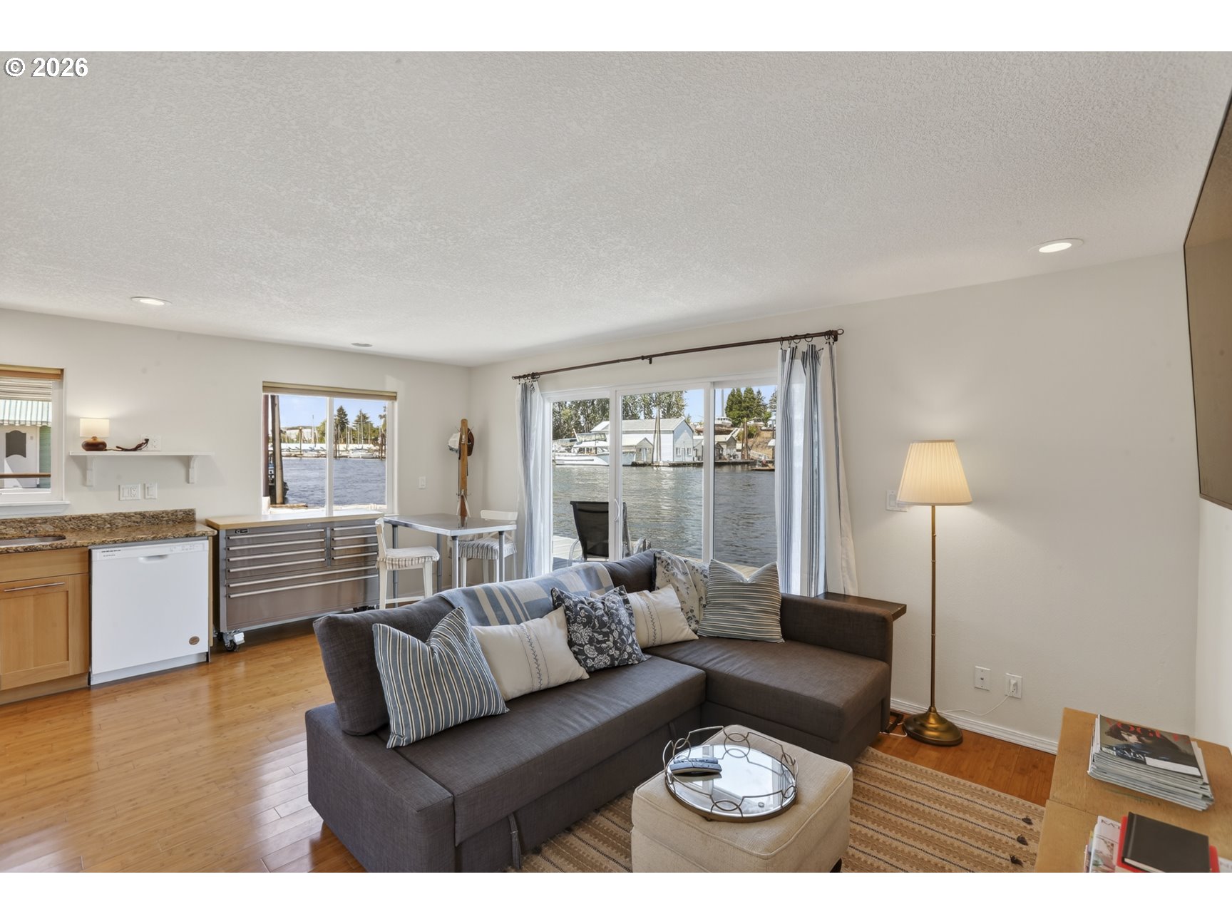 559 Northeast Bridgeton Road, Unit 6 Portland, OR 97211 - Photo 13 of 39 Gallery Image 13