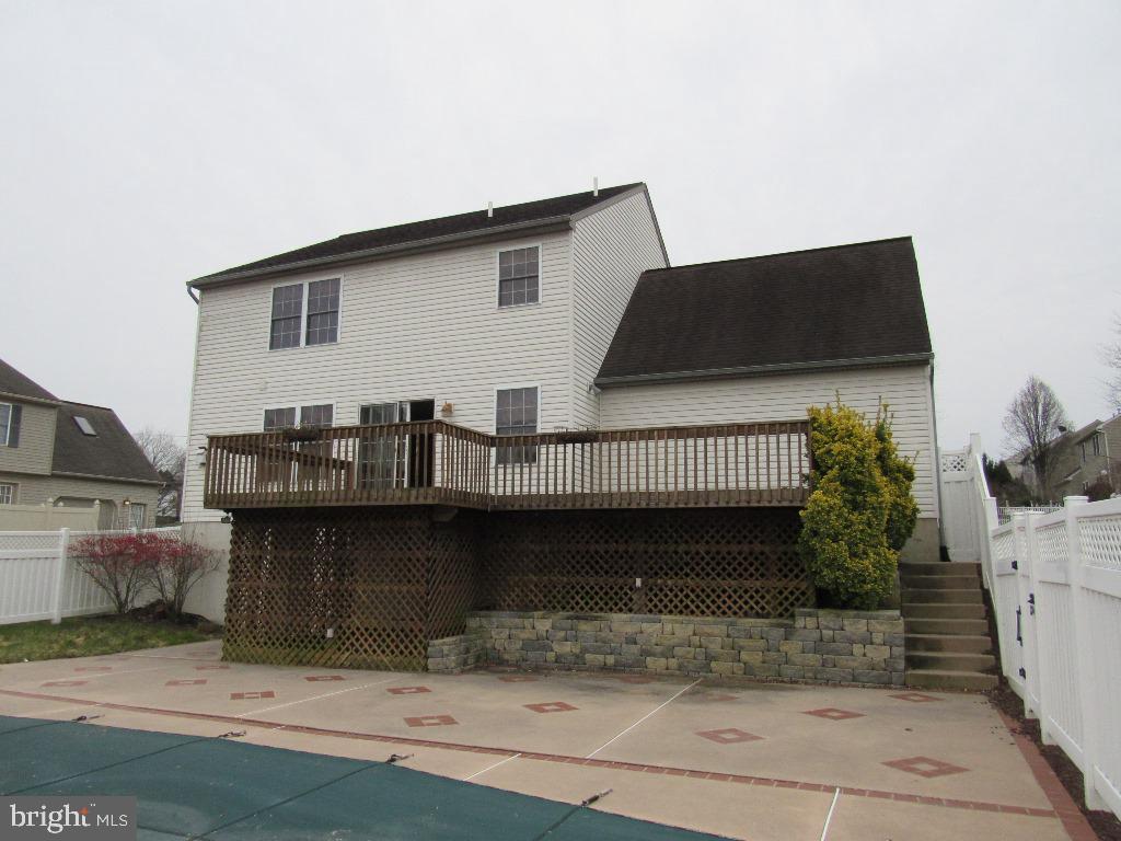 1597 Peony Road Lancaster, PA 17602 - Photo 15 of 35 Gallery Image 15