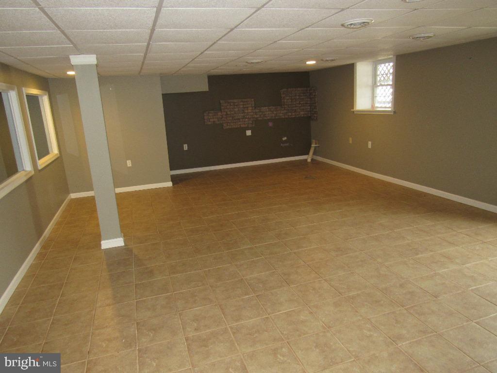 1597 Peony Road Lancaster, PA 17602 - Photo 17 of 35 Gallery Image 17