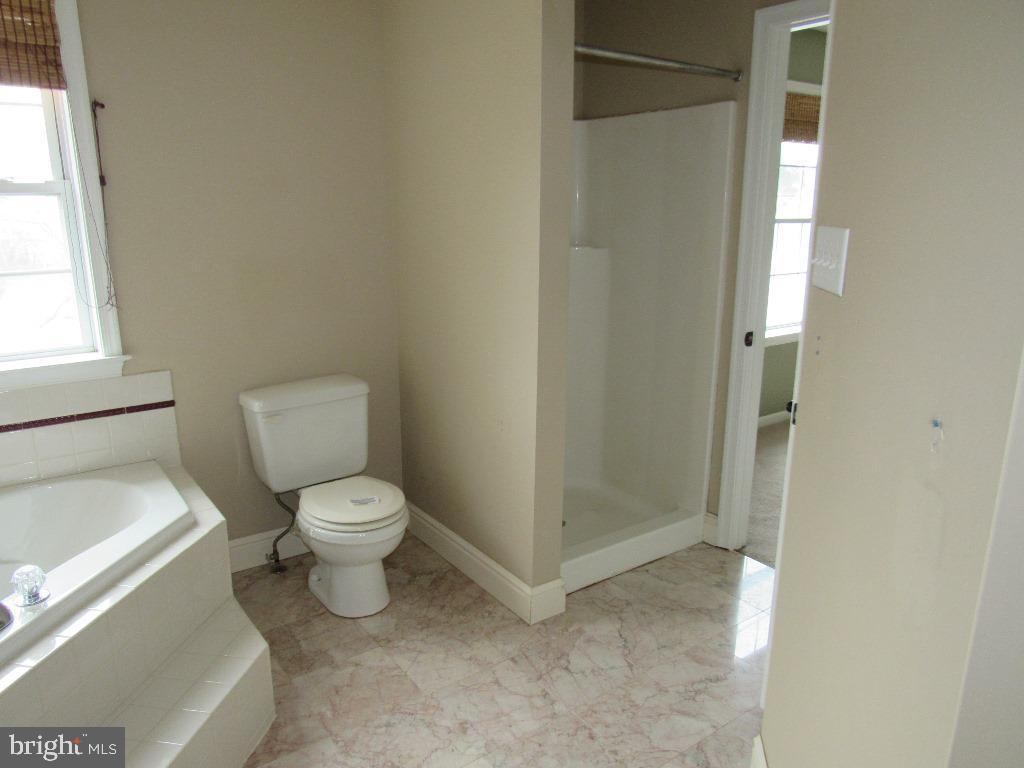 1597 Peony Road Lancaster, PA 17602 - Photo 31 of 35 Gallery Image 31