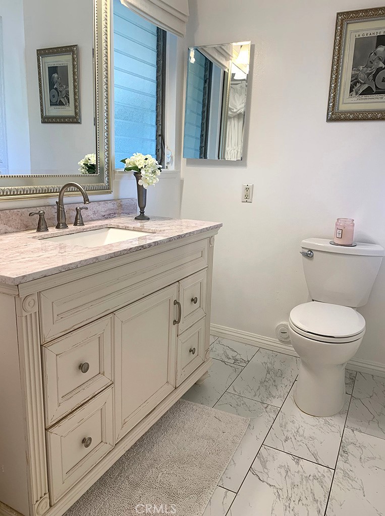 26261 Veva Way Calabasas, CA 91302 - Photo 23 of 40