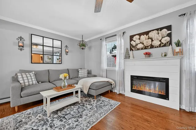 $525,000 | 6 Wayne Drive, Middletown, NY 10940