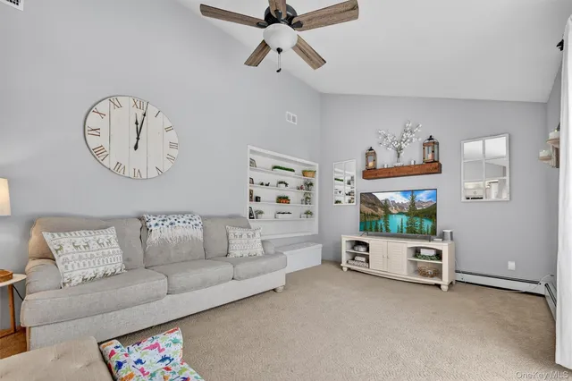 $525,000 | 6 Wayne Drive, Middletown, NY 10940