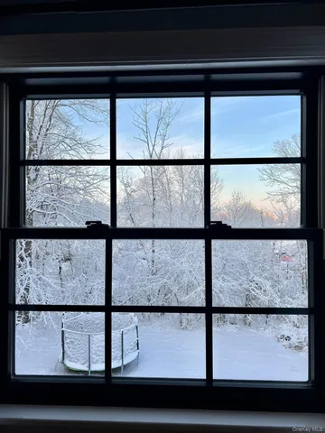 $525,000 | 6 Wayne Drive, Middletown, NY 10940