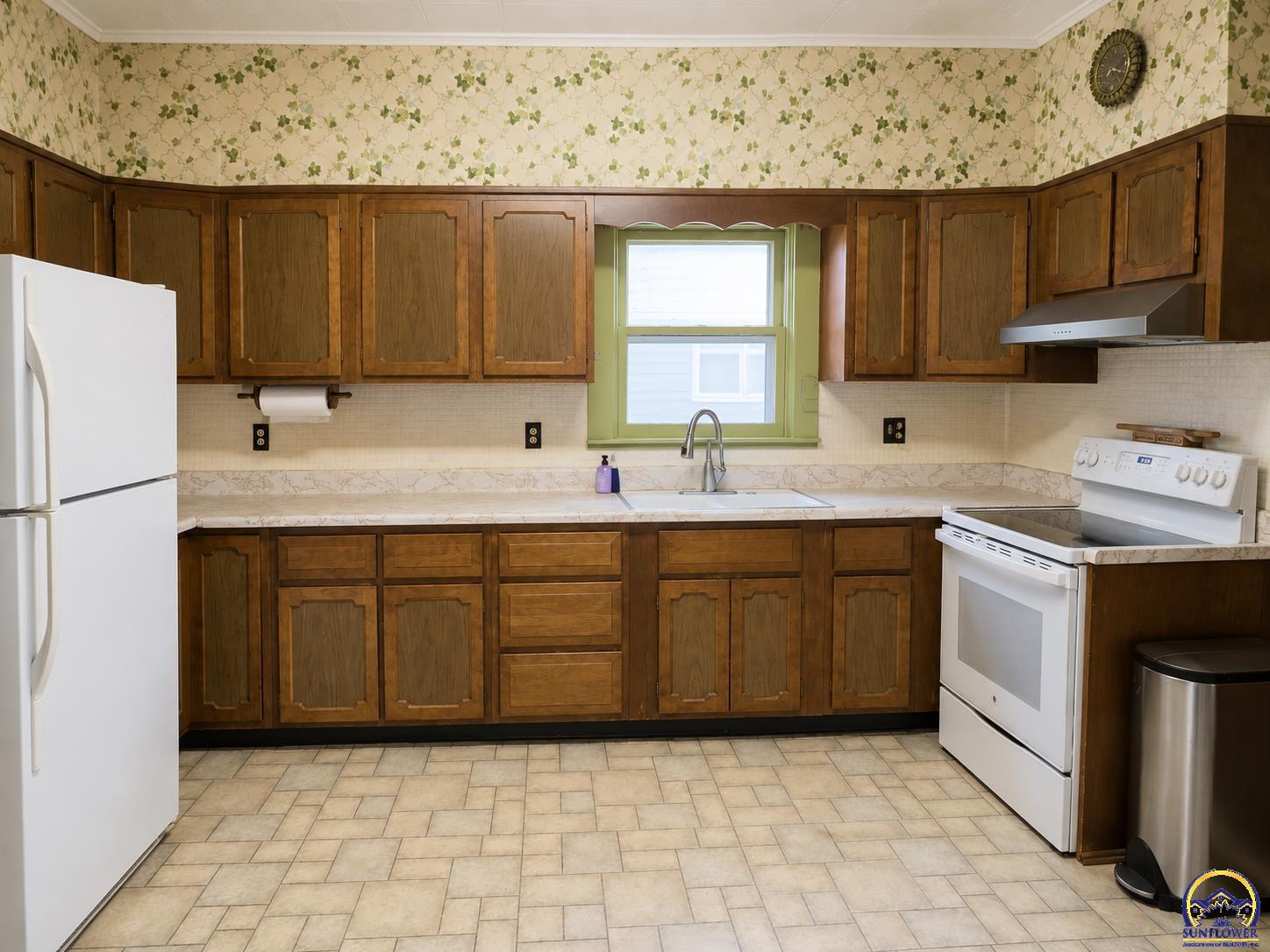 1114 Rural Street Emporia, KS 66801 - Photo 12 of 25