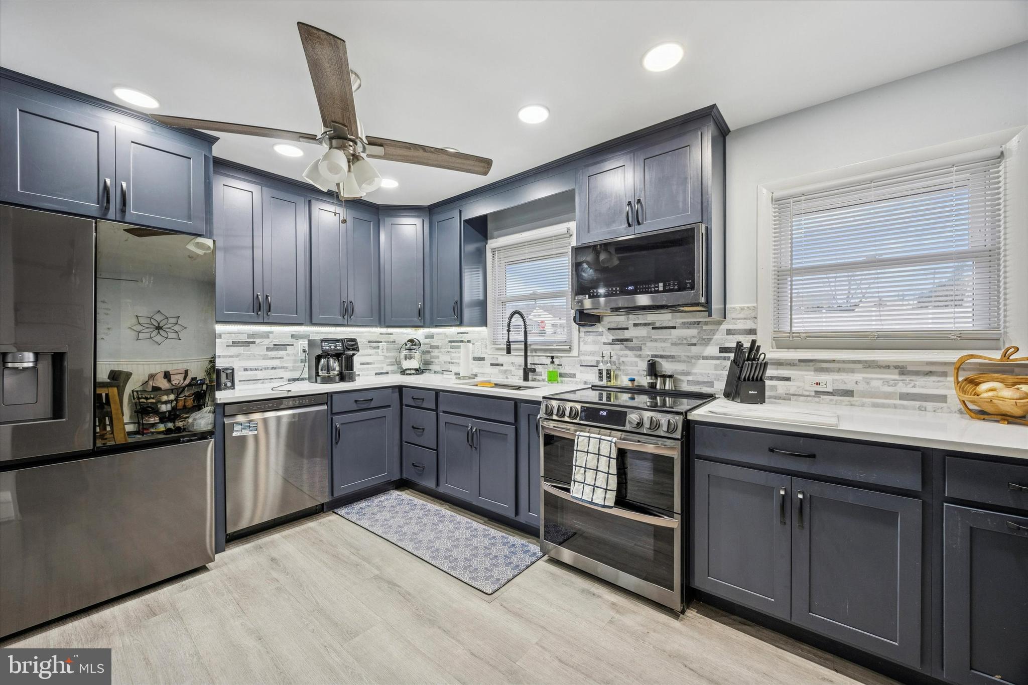 2 Red Maple Lane Levittown, PA 19055 - Photo 1 of 27