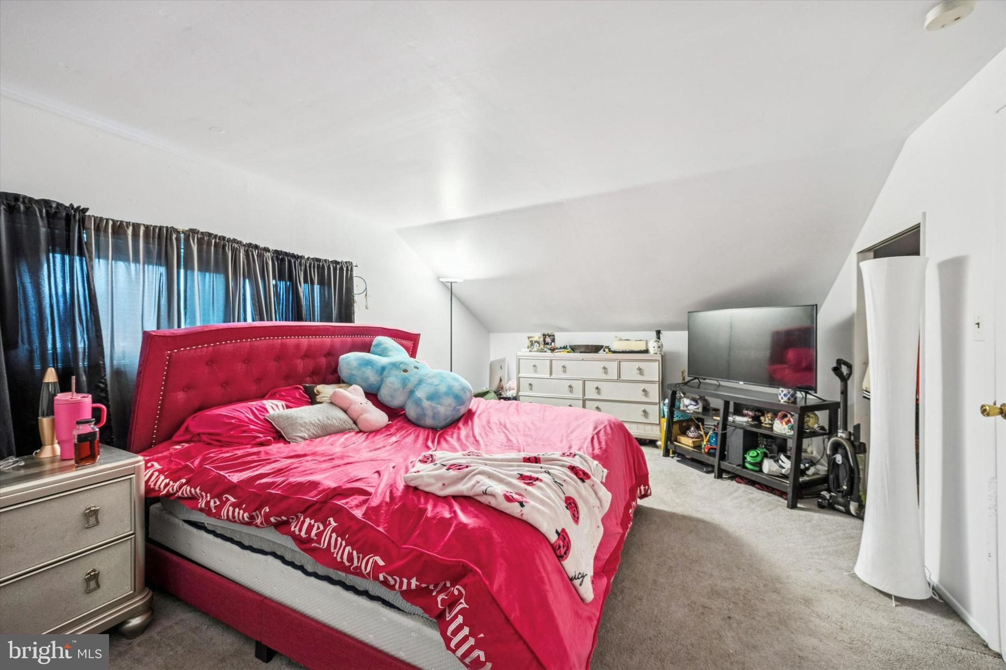 2 Red Maple Lane Levittown, PA 19055 - Photo 14 of 27