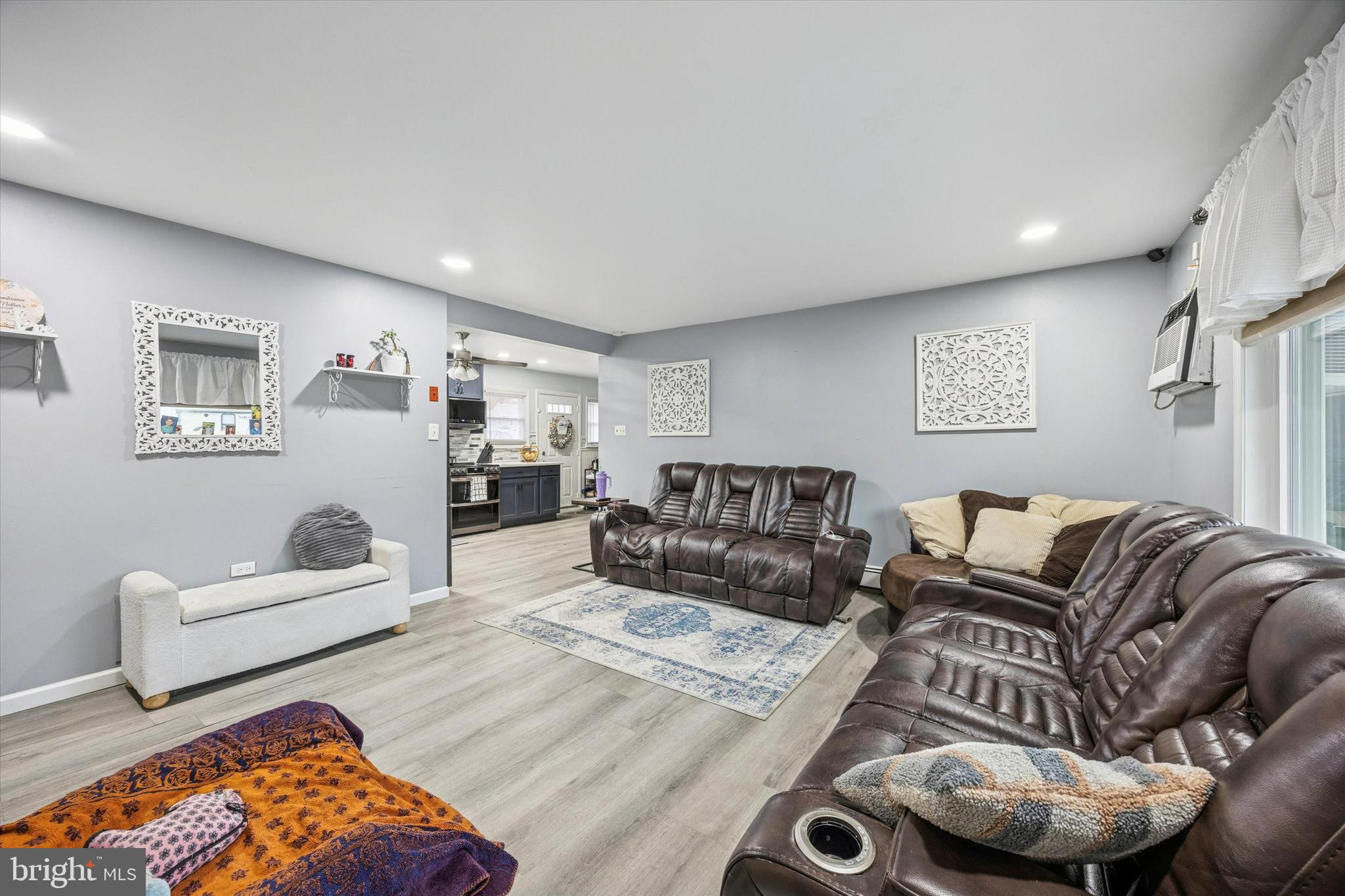 2 Red Maple Lane Levittown, PA 19055 - Photo 4 of 27