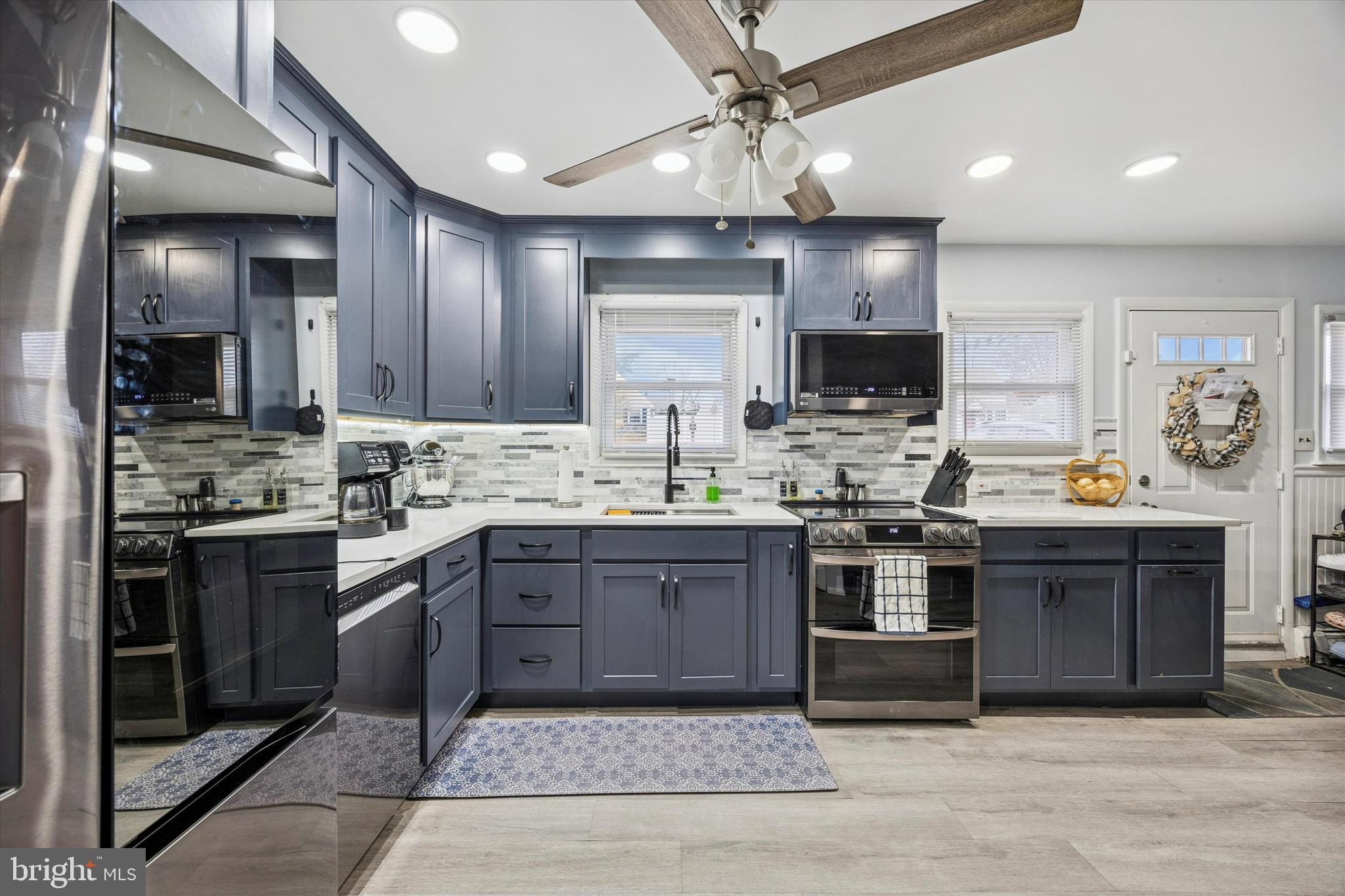 2 Red Maple Lane Levittown, PA 19055 - Photo 7 of 27