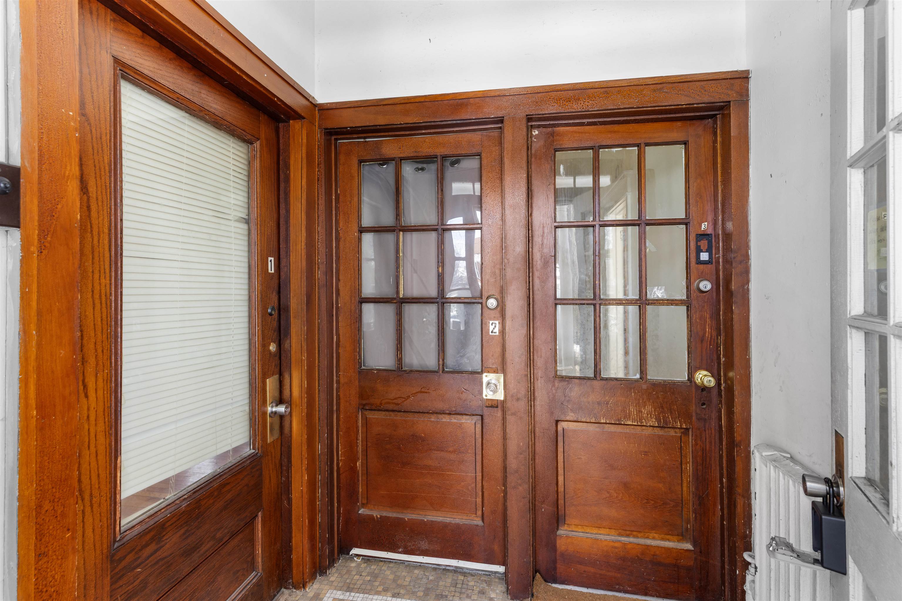 221 Rome Avenue Rockford, IL 61107 - Photo 7 of 26