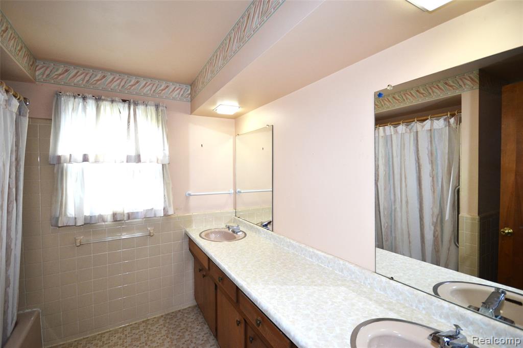 1700 Villa Road Birmingham, MI 48009 - Photo 20 of 34 Gallery Image 20